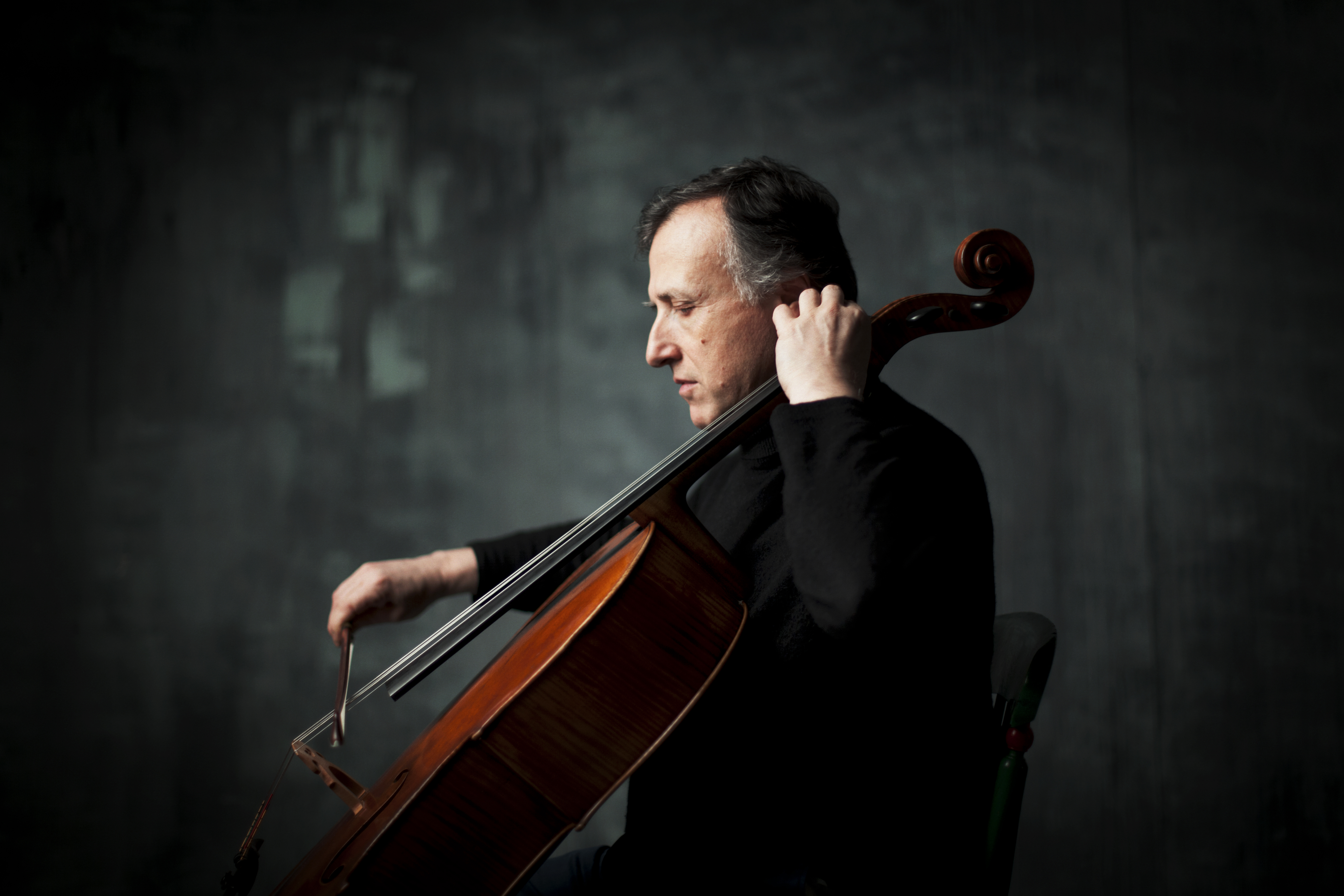 Raphael Wallfisch